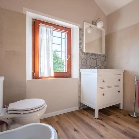 Historic Farmhouse On The Hills A Step Away From The Seaside Of Senigallia